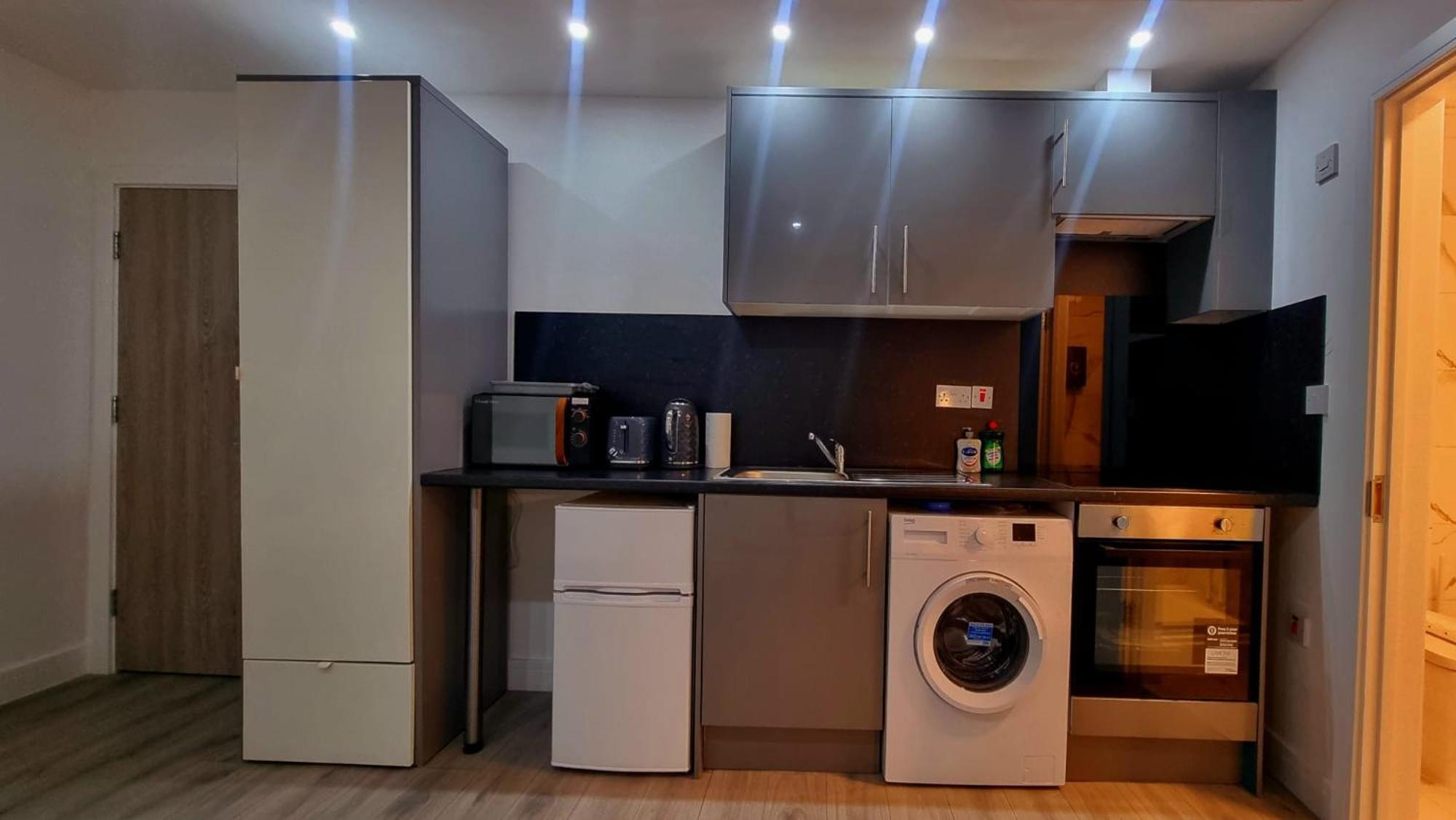 Brand New Collection Of Studios Close To Tube Station Лондон Екстериор снимка